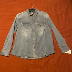 Fitted denim shirt